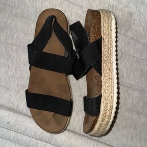 Steve Madden platform sandals size 8.5